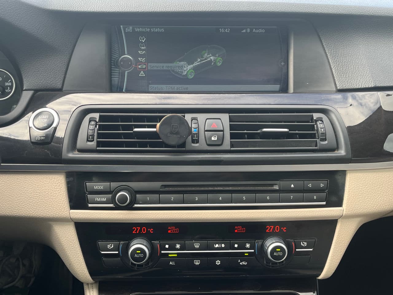 BMW 528 2012 — Миниатюра 9