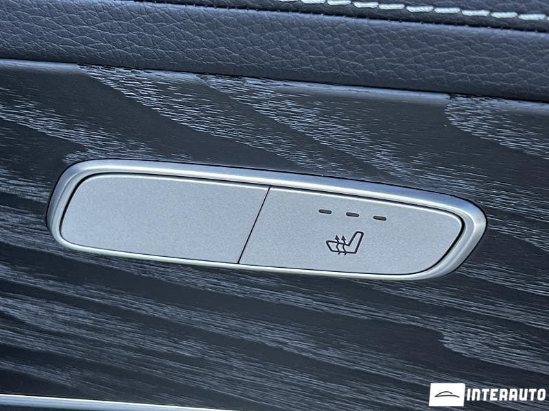 2022 Mercedes GLC 200 — Miniatură 17