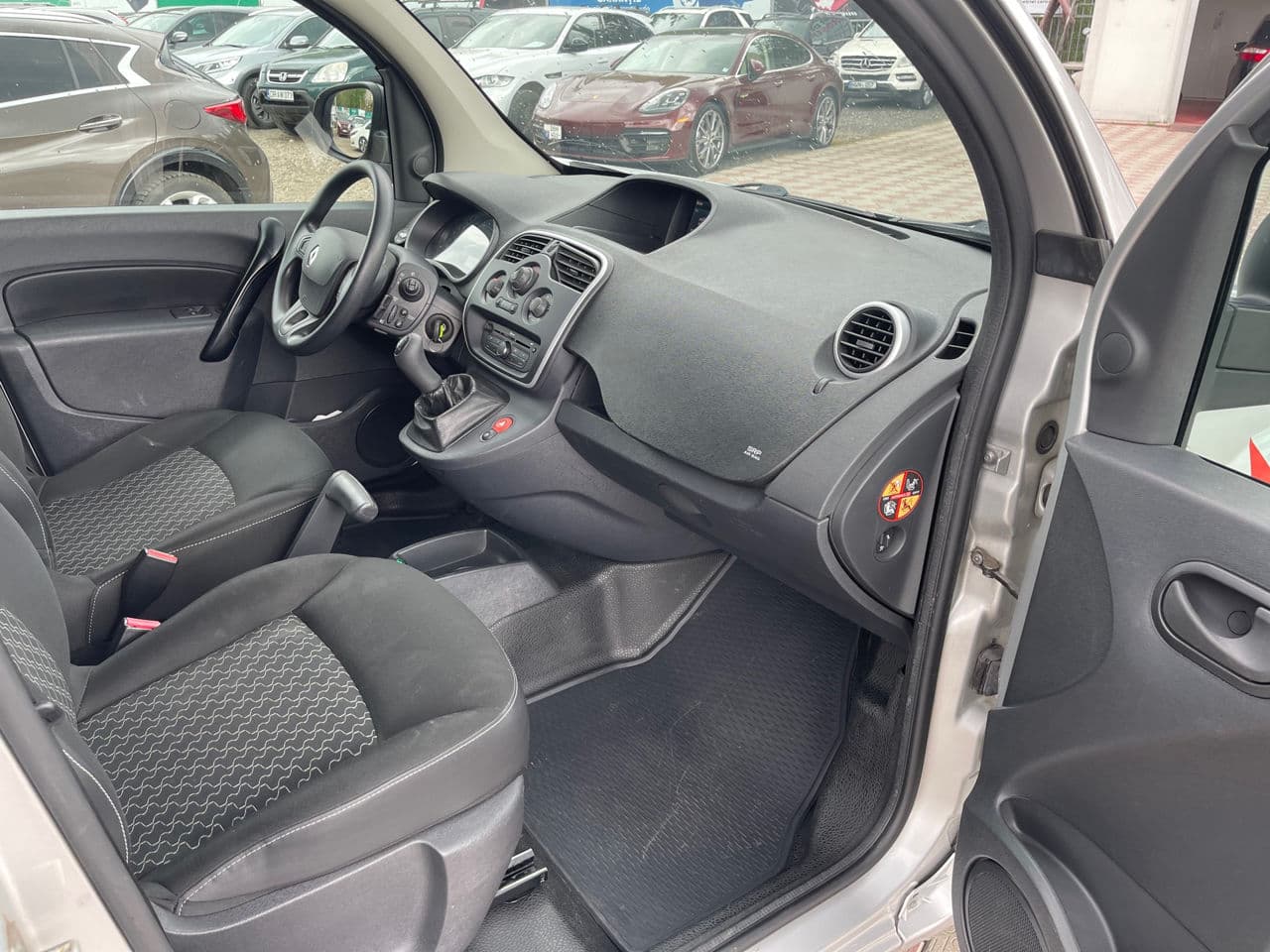 2015 Renault Kangoo — Miniatură 12