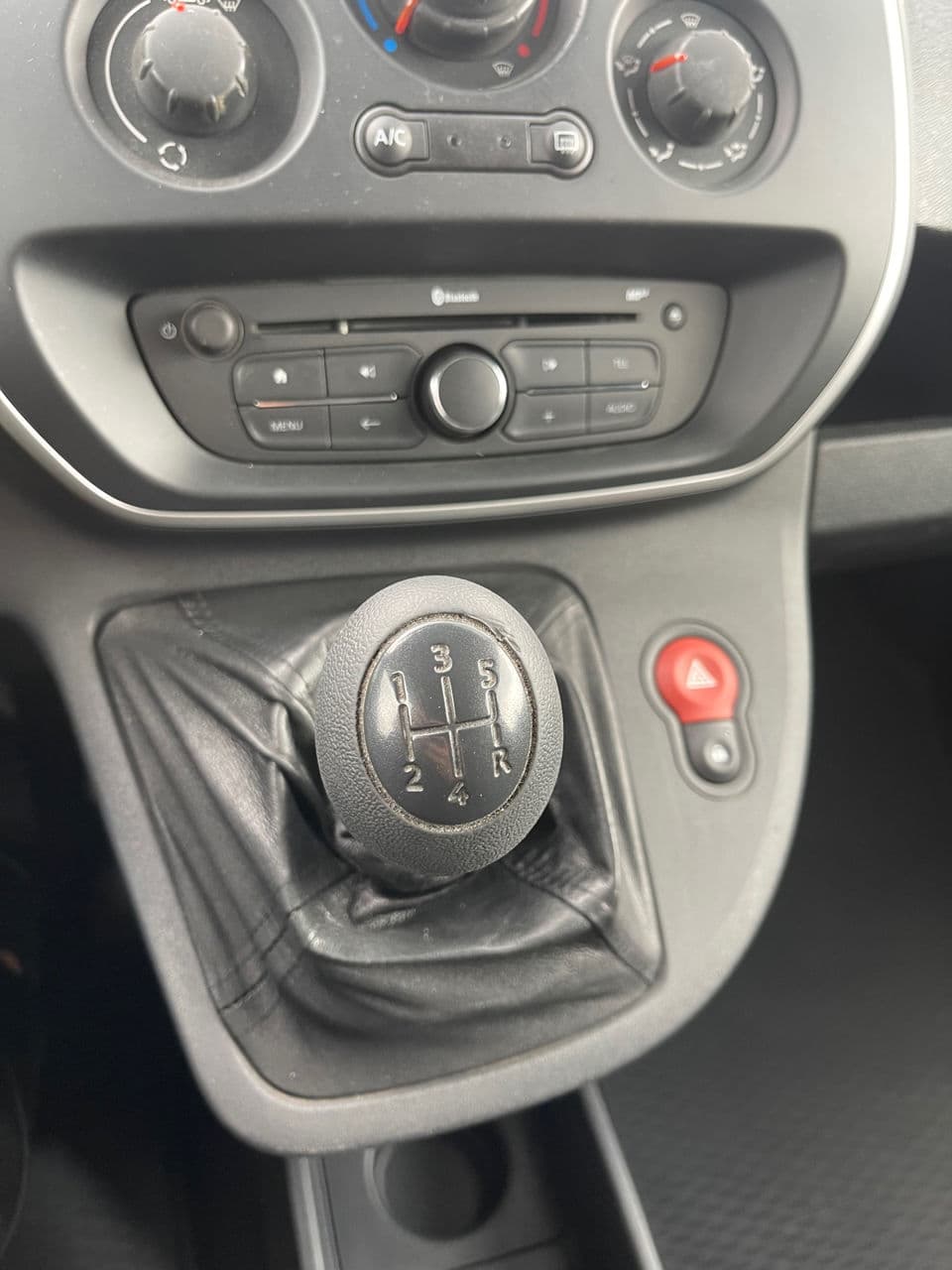 2015 Renault Kangoo — Miniatură 11