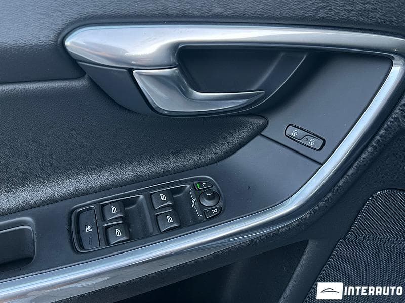 Volvo V 60 2015 — Миниатюра 6