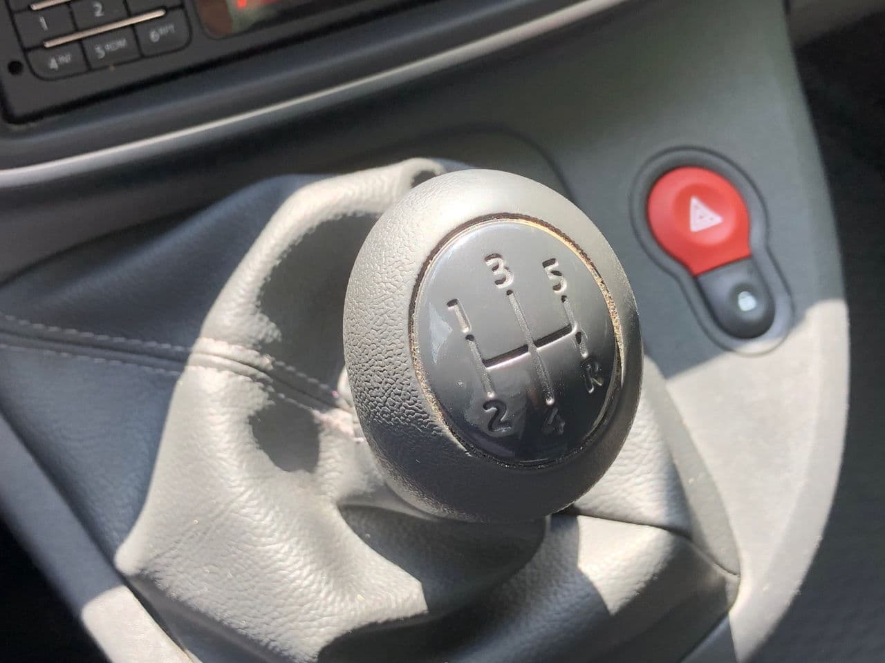 2017 Renault Kangoo — Miniatură 14