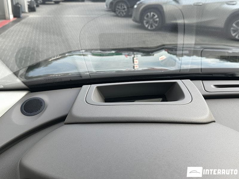 2016 Jaguar F-Pace — Miniatură 11