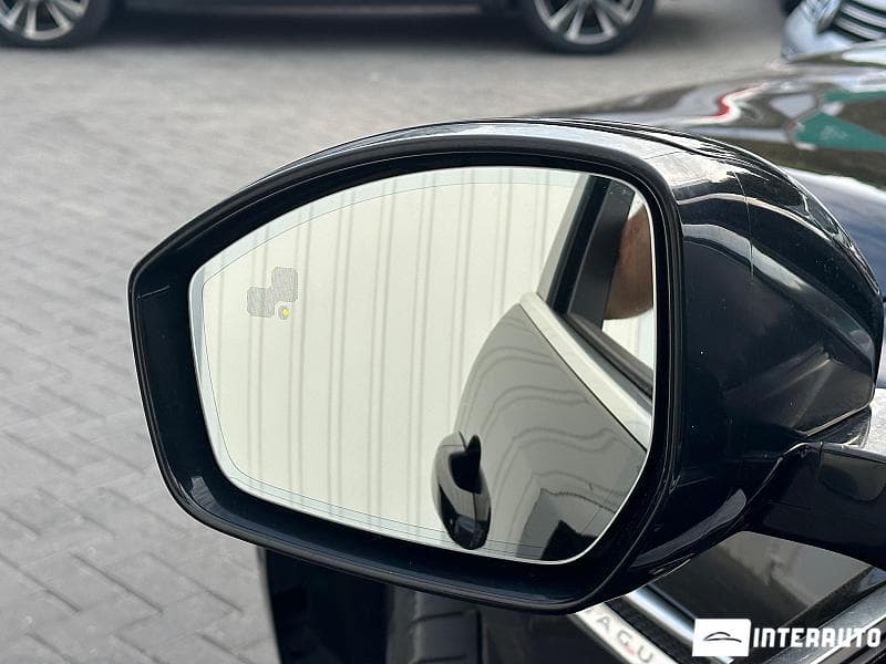 2016 Jaguar F-Pace — Miniatură 25