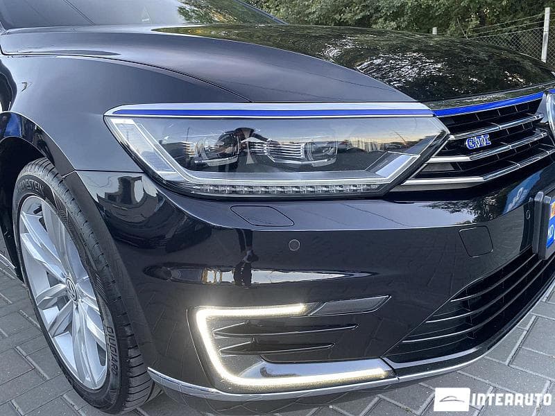 2015 Volkswagen Passat GTE — Miniatură 16
