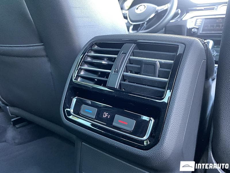 2015 Volkswagen Passat GTE — Miniatură 20