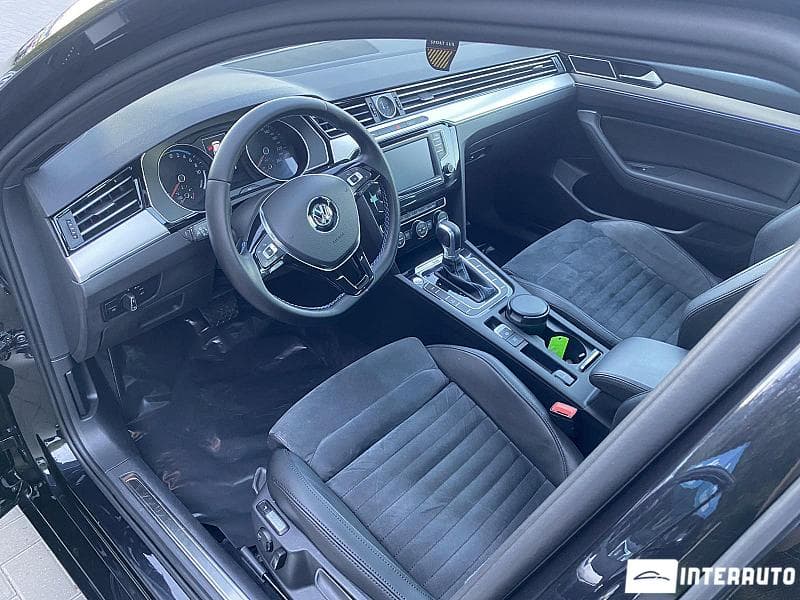 2015 Volkswagen Passat GTE — Miniatură 9