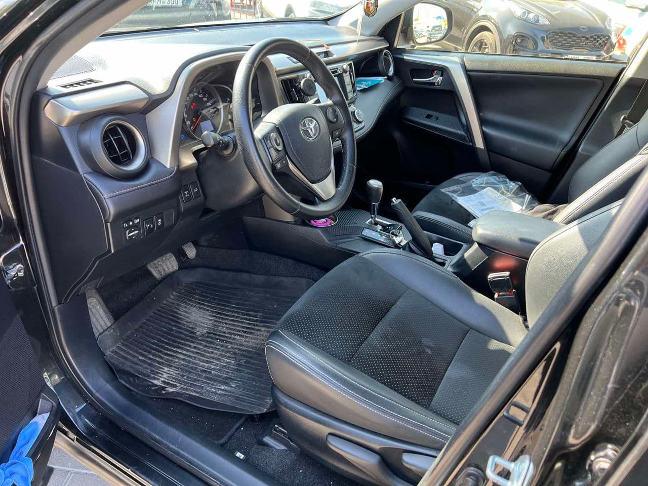 2014 Toyota Rav-4 — Miniatură 6