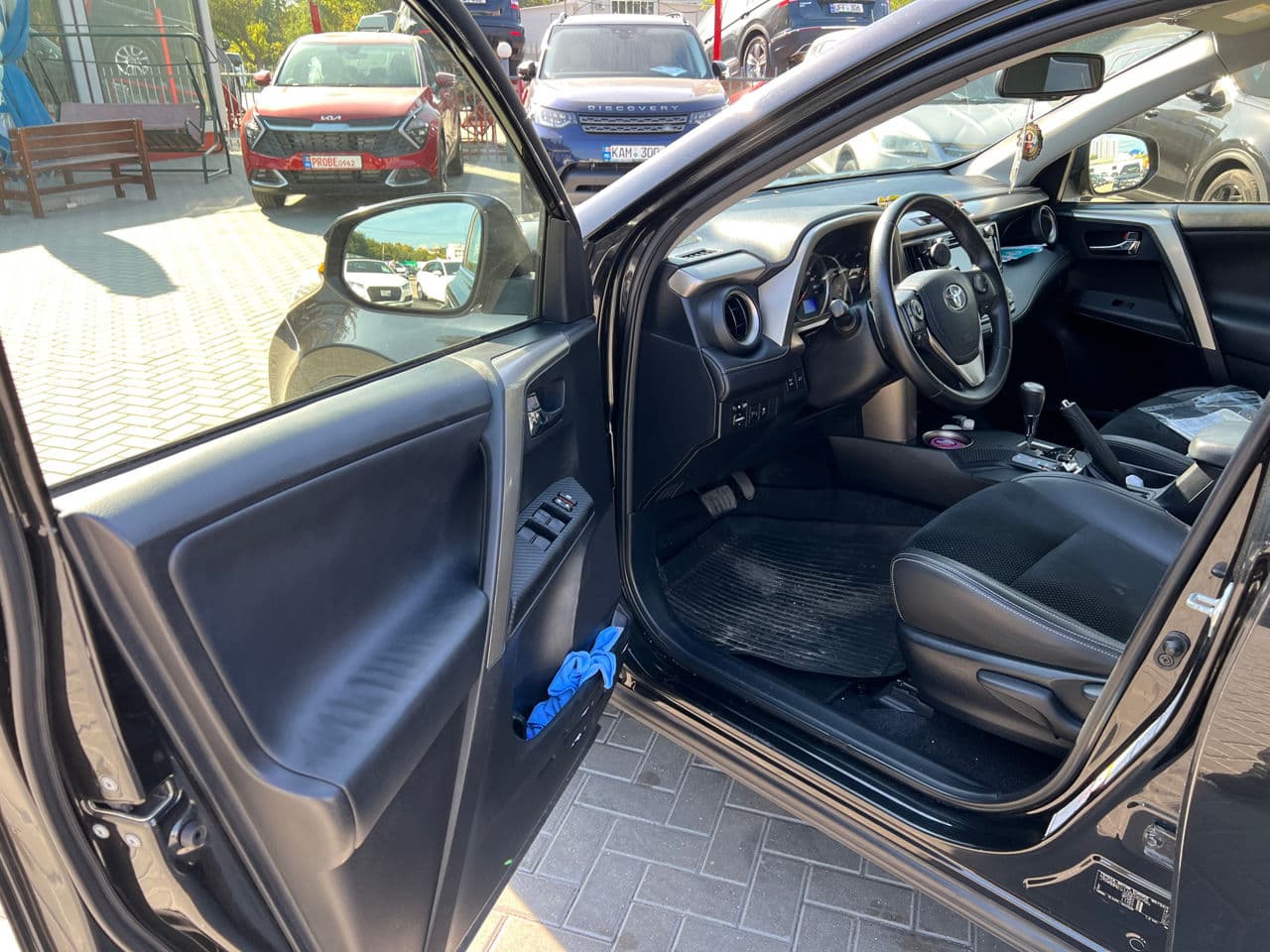 2014 Toyota Rav-4 — Miniatură 5