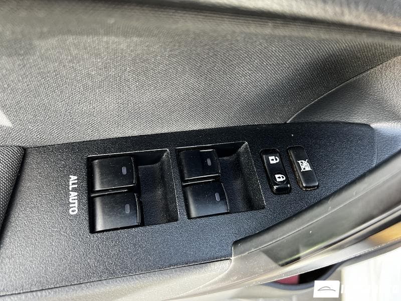 2017 Toyota Corolla — Miniatură 14