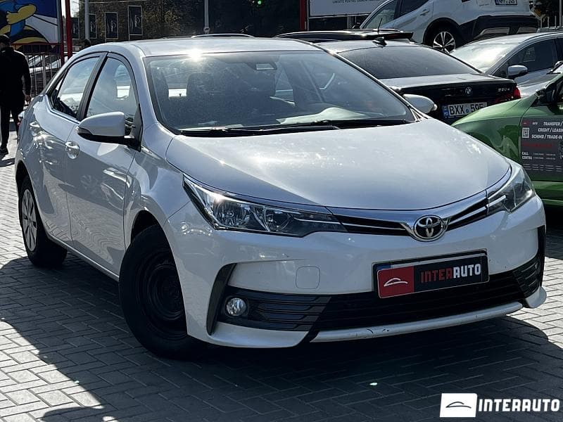 2017 Toyota Corolla — Miniatură 3