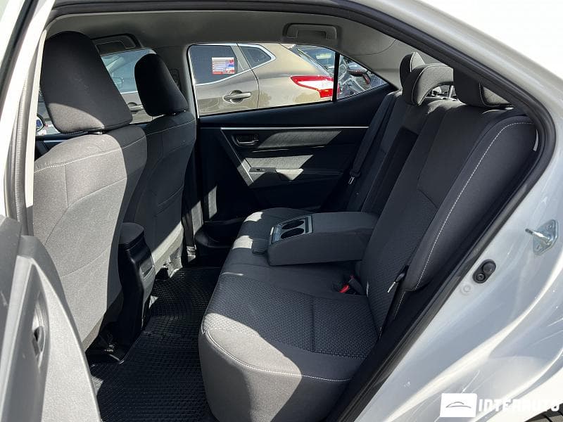 2017 Toyota Corolla — Miniatură 12