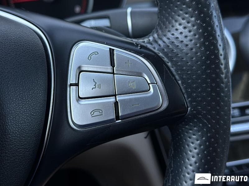 2014 Mercedes C 300 — Miniatură 12