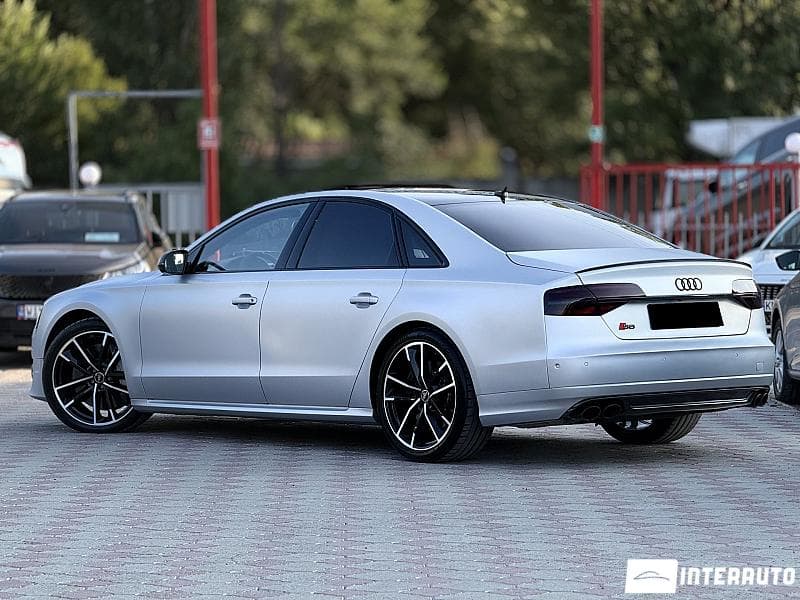 2016 Audi S8 Plus — Miniatură 3