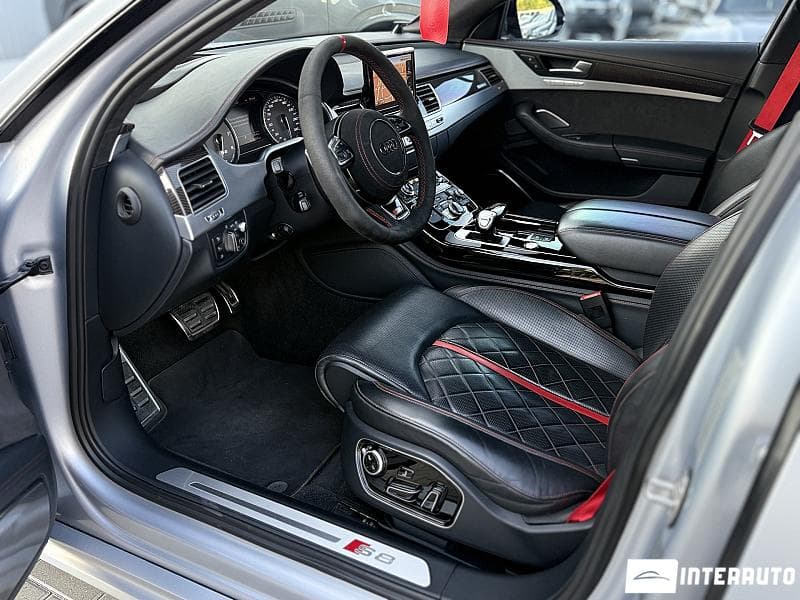 2016 Audi S8 Plus — Miniatură 5