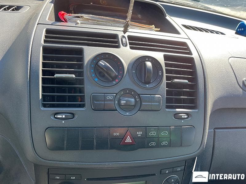 2011 Mercedes Vito — Miniatură 9