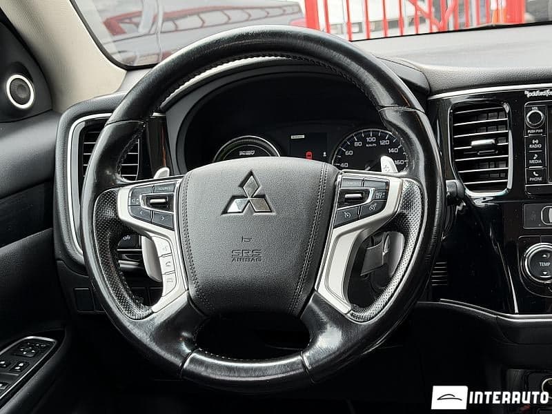 2015 Mitsubishi Outlander — Miniatură 12