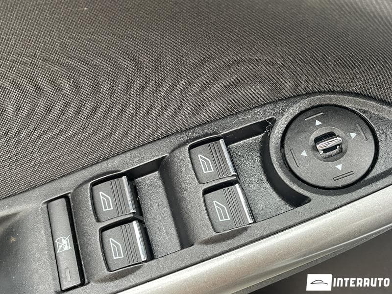 2013 Ford Focus — Miniatură 10