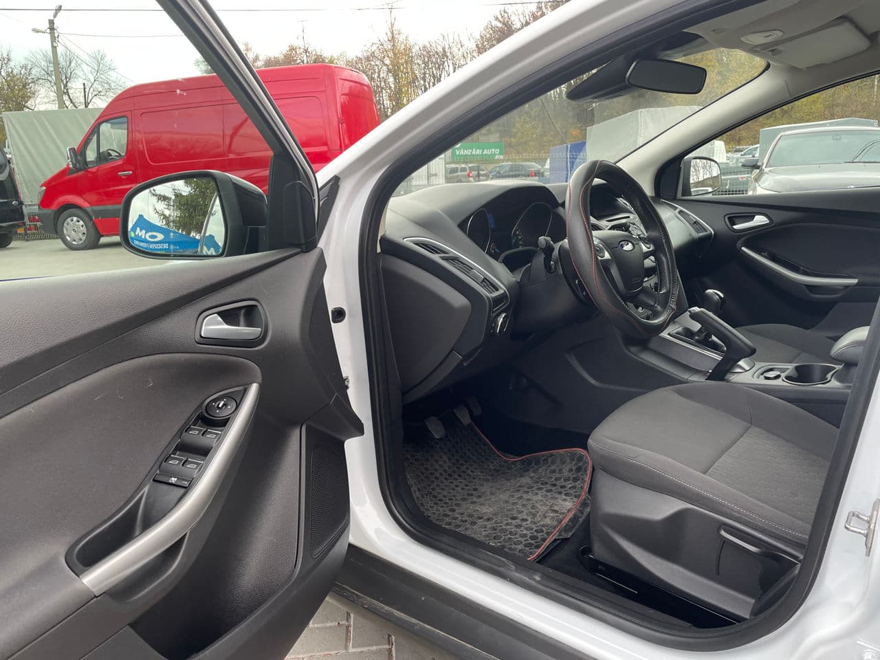 2013 Ford Focus — Miniatură 9