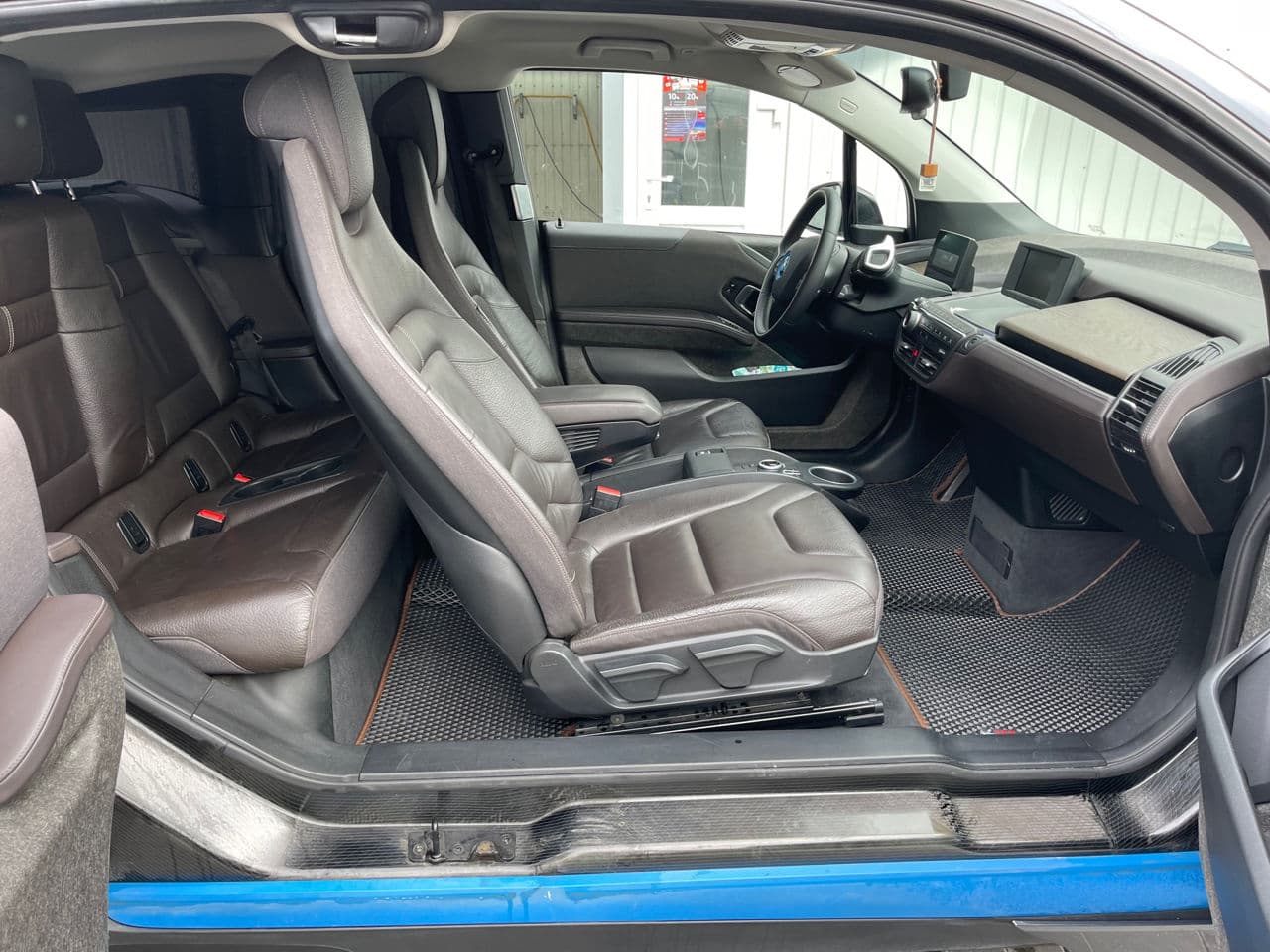 BMW i3 2017 — Миниатюра 6