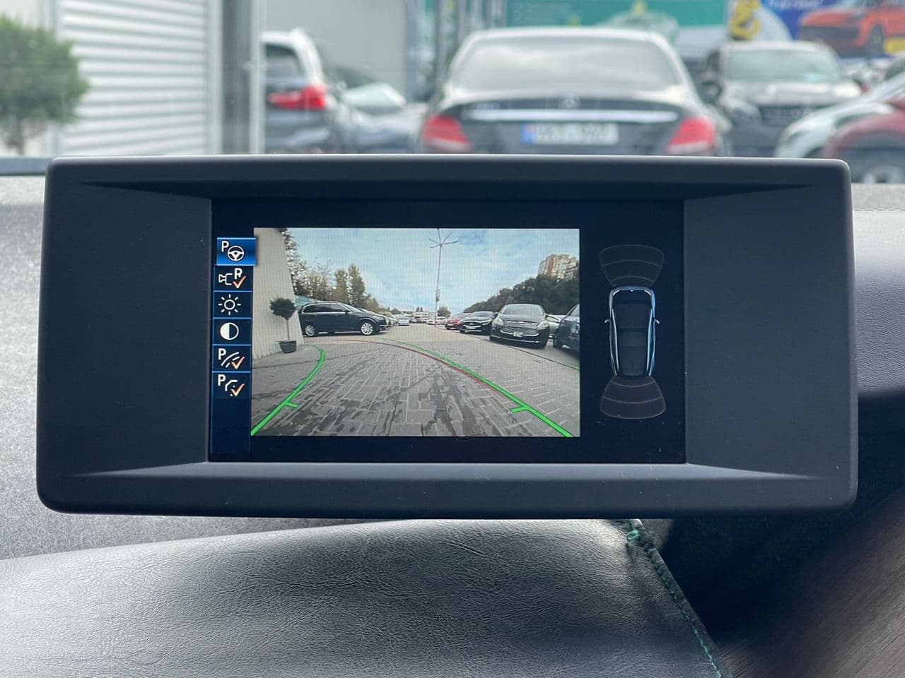 BMW i3 2017 — Миниатюра 11