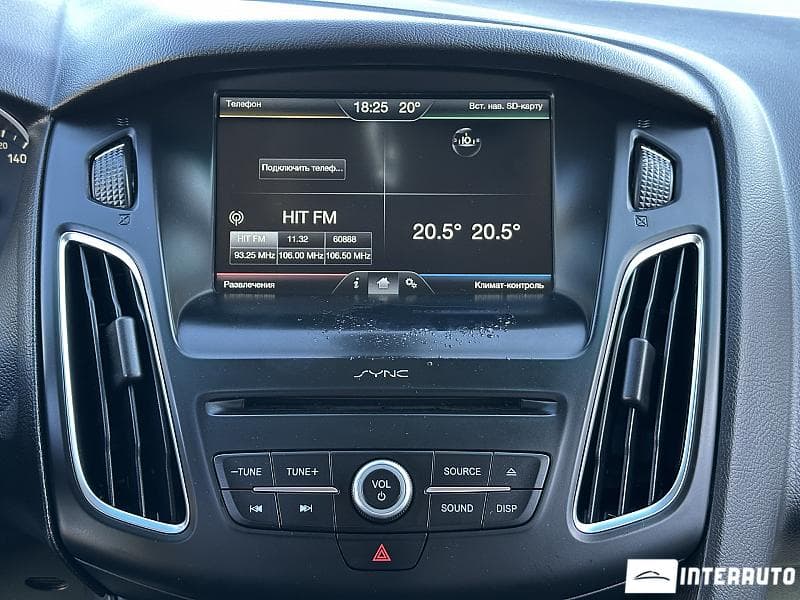2016 Ford Focus — Miniatură 9