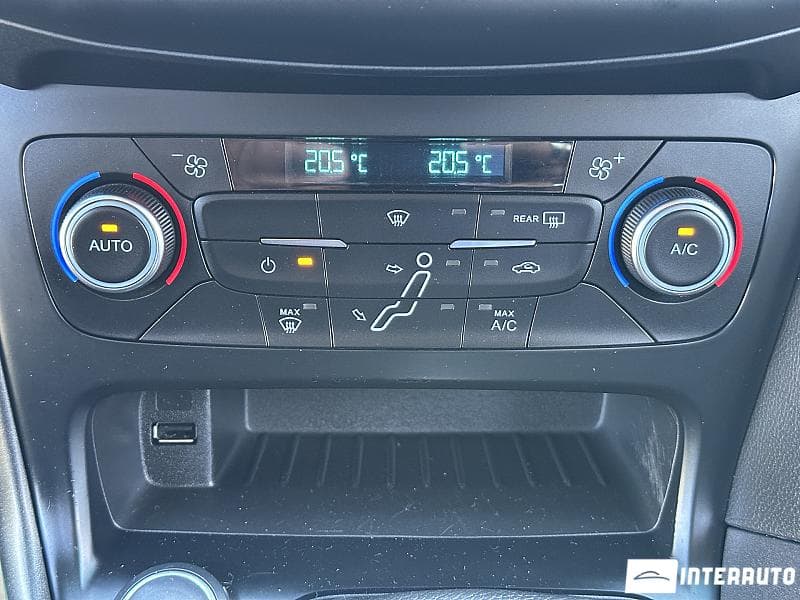 2016 Ford Focus — Miniatură 11