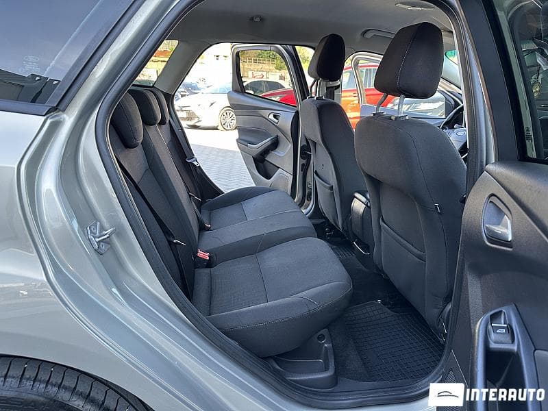 2016 Ford Focus — Miniatură 13