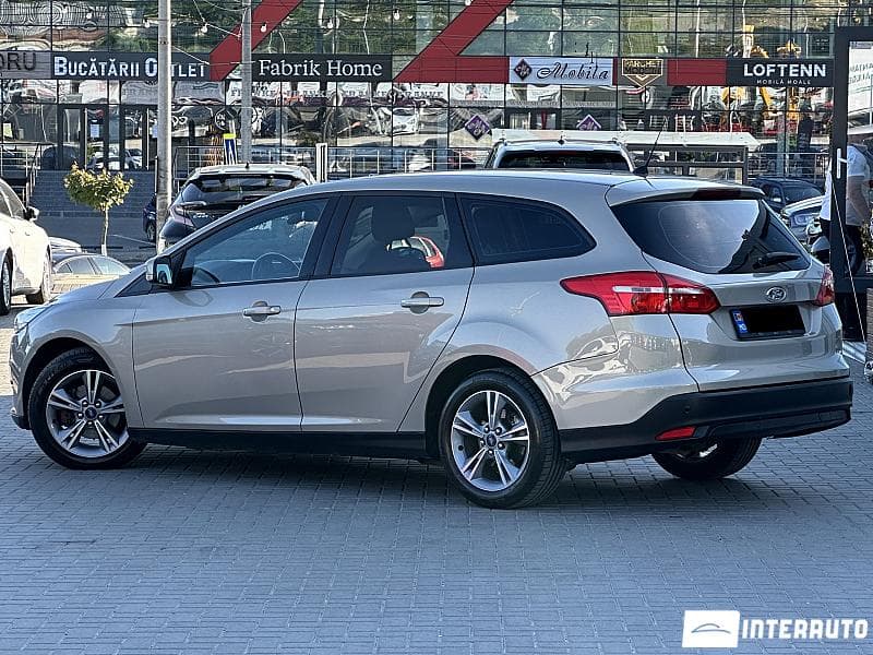 2016 Ford Focus — Miniatură 4