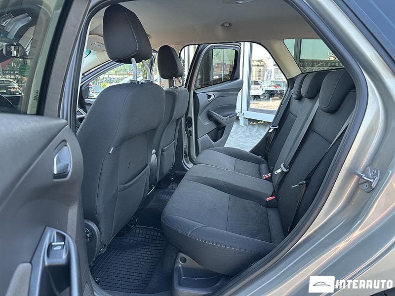 2016 Ford Focus — Miniatură 12