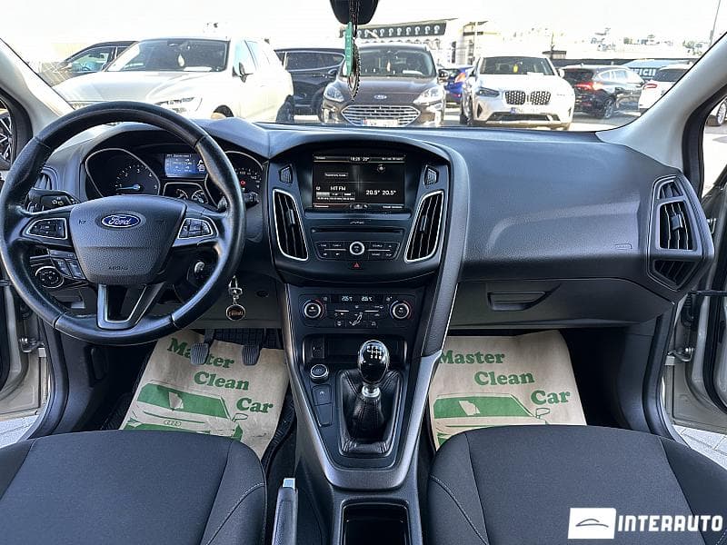 2016 Ford Focus — Miniatură 6