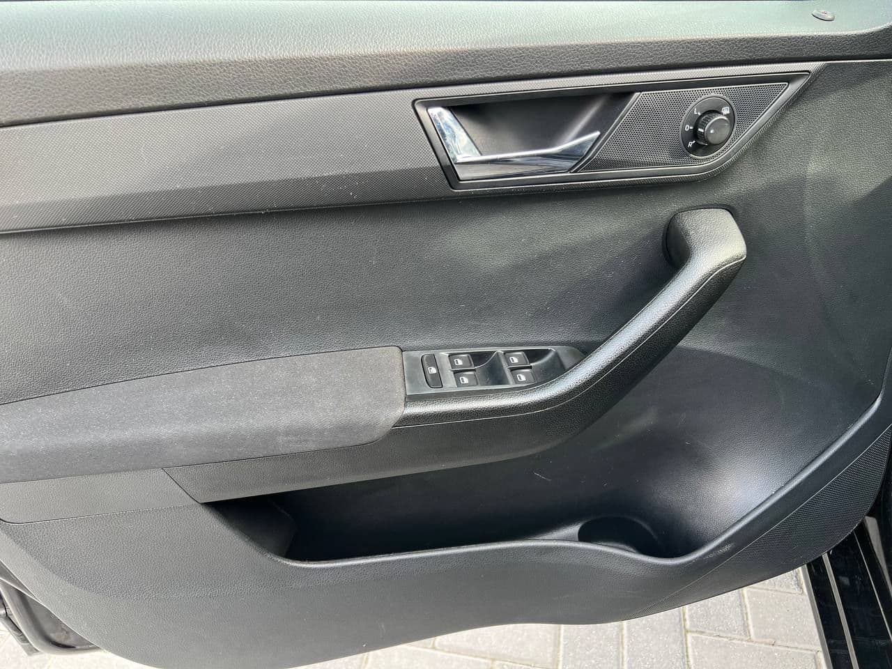 2015 Skoda Fabia — Miniatură 5