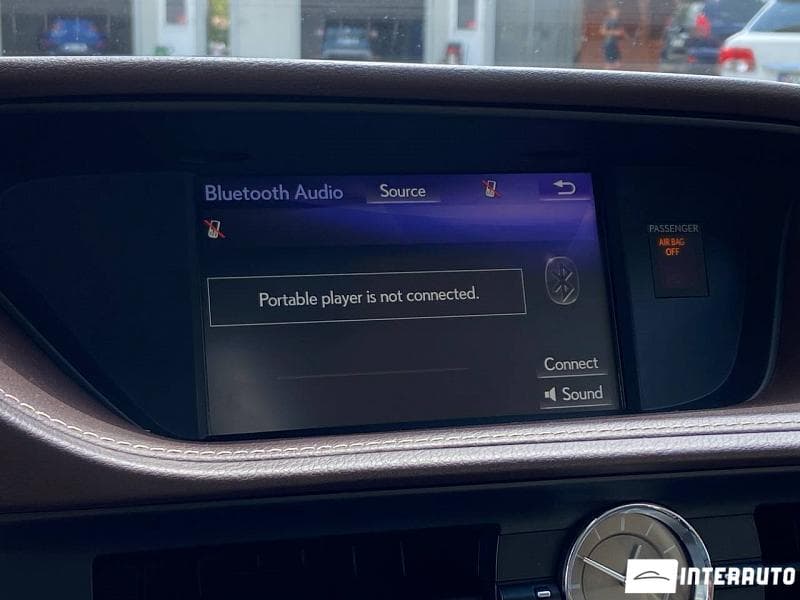 2016 Lexus ES 300h — Miniatură 9