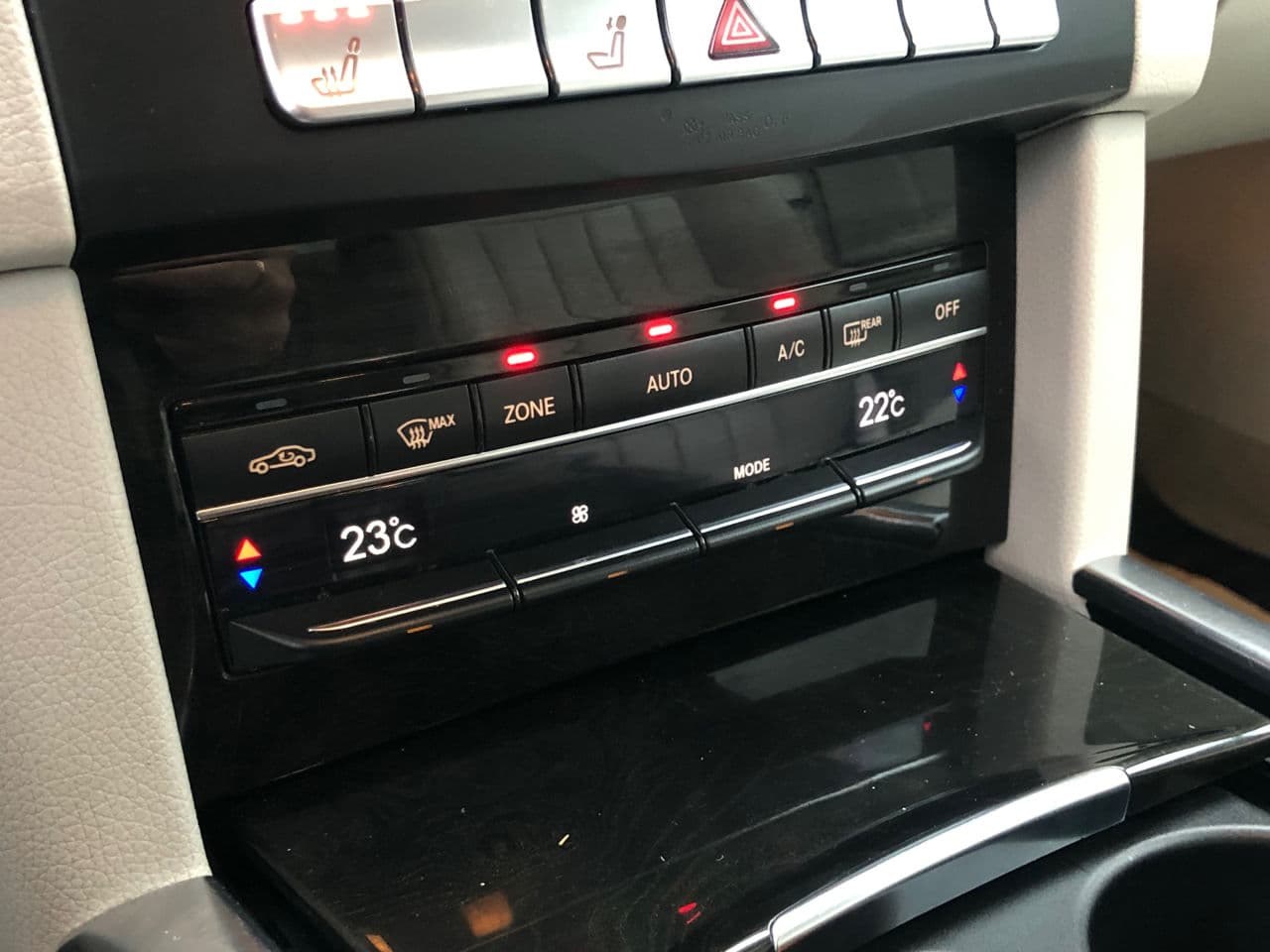 2013 Mercedes E 300h — Miniatură 10