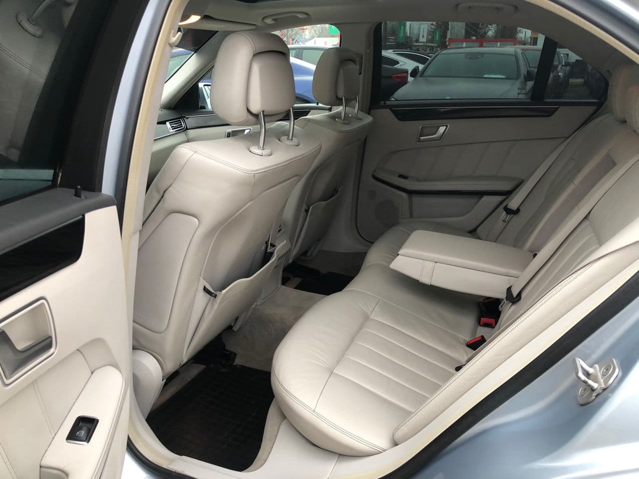 2013 Mercedes E 300h — Miniatură 17