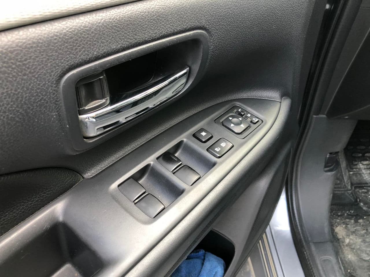 2013 Mitsubishi Outlander — Miniatură 9