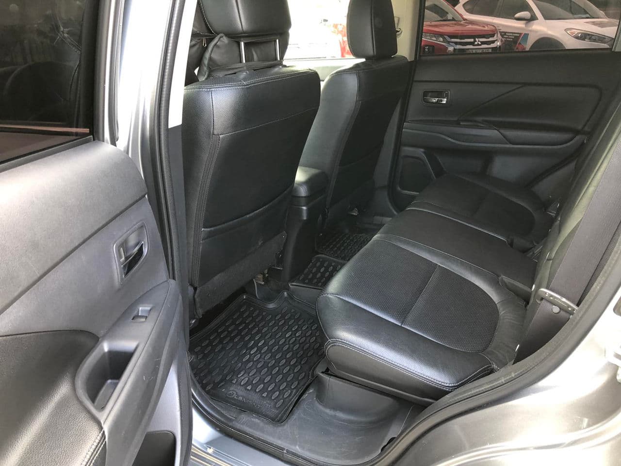 2013 Mitsubishi Outlander — Miniatură 17