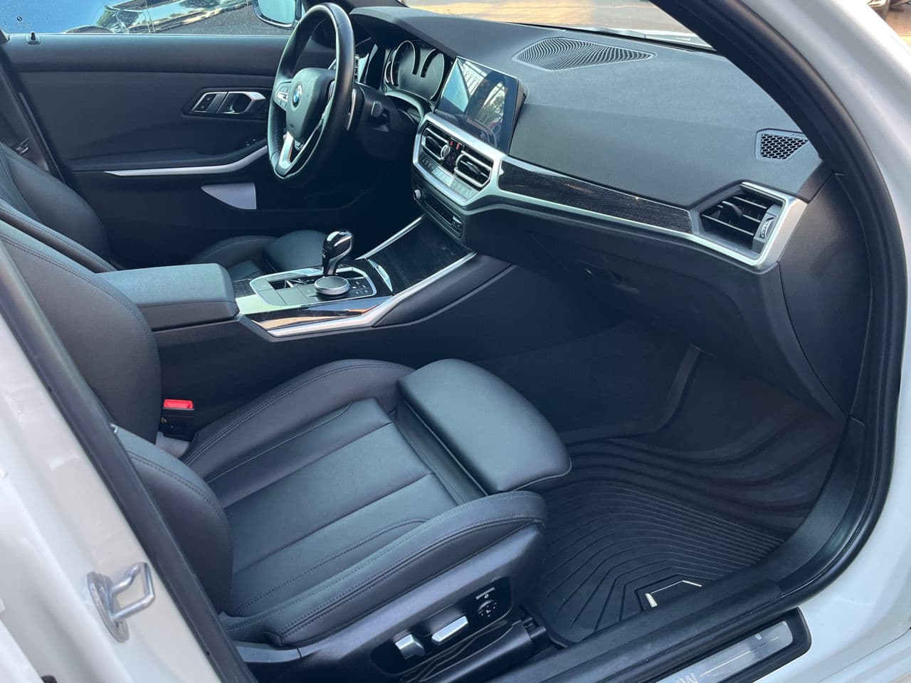 2020 BMW 330 — Miniatură 18
