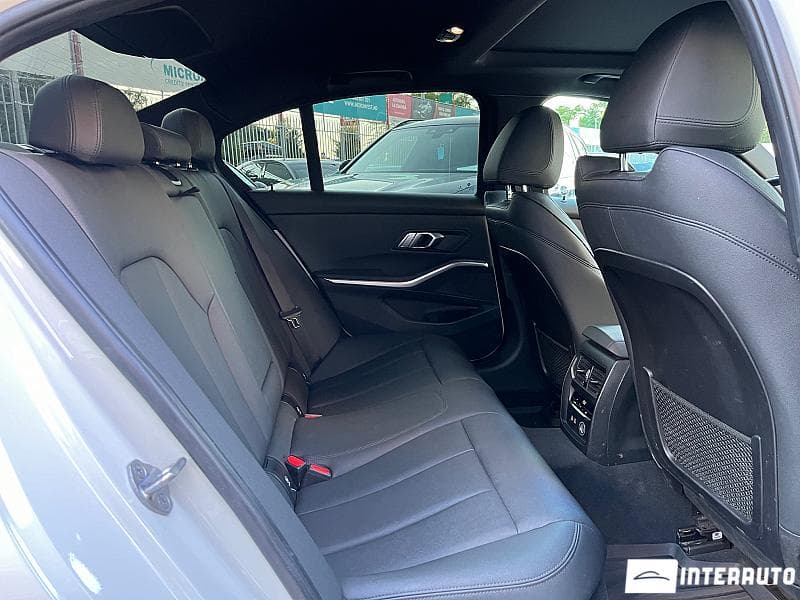 2020 BMW 330 — Miniatură 20
