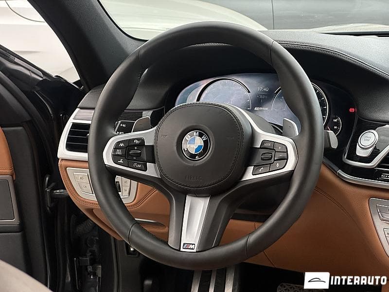 2017 BMW 740e — Miniatură 7