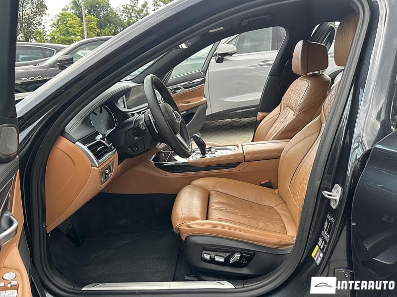 2017 BMW 740e — Miniatură 5