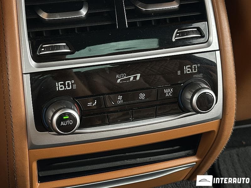 2017 BMW 740e — Miniatură 14