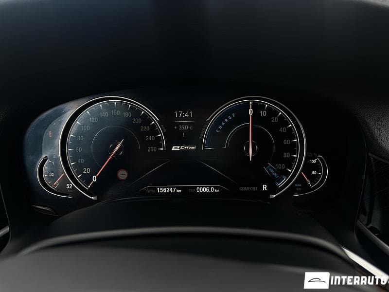 2017 BMW 740e — Miniatură 8