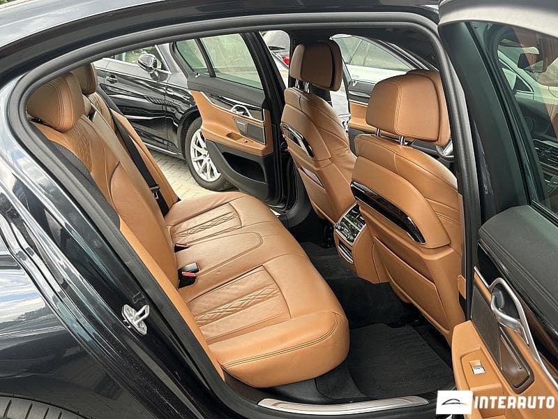 2017 BMW 740e — Miniatură 15