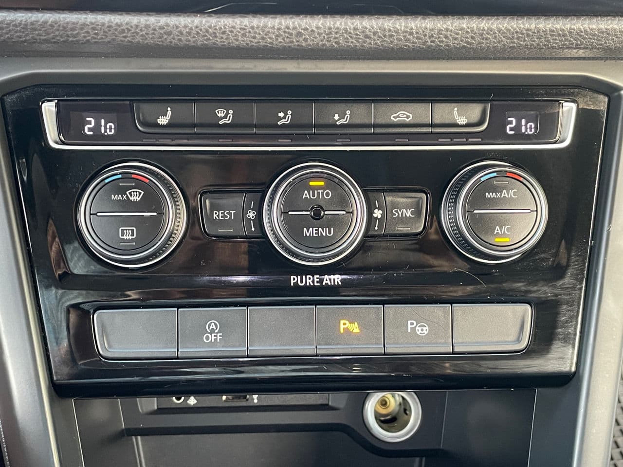 2016 Volkswagen Touran — Miniatură 14