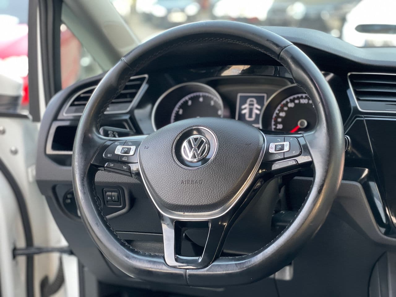 2016 Volkswagen Touran — Miniatură 10