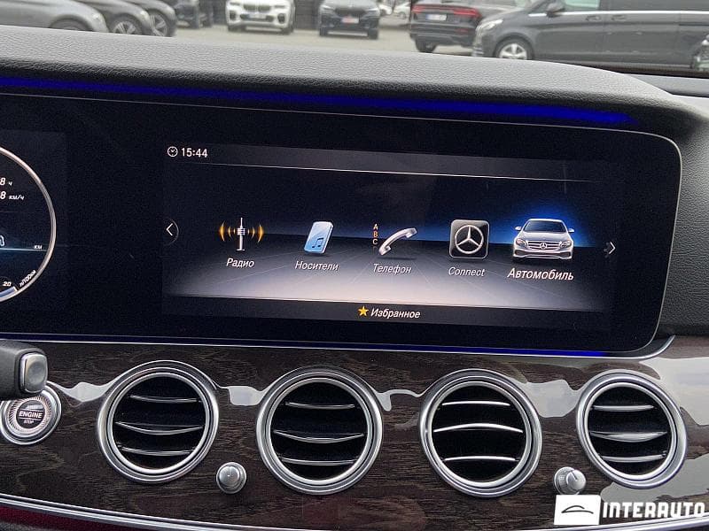 2019 Mercedes E 200 — Miniatură 12