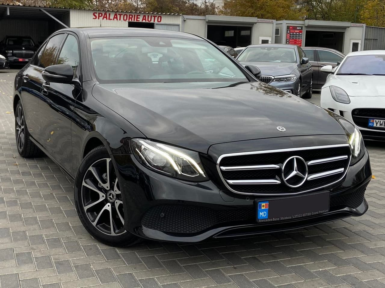 2019 Mercedes E 200 — Miniatură 2