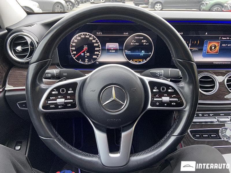 2019 Mercedes E 200 — Miniatură 10
