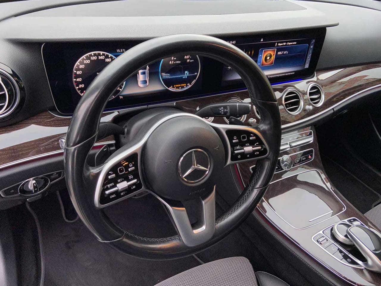 2019 Mercedes E 200 — Miniatură 9